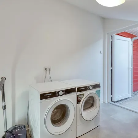 6 Bedroom Stunning In Dagebüll